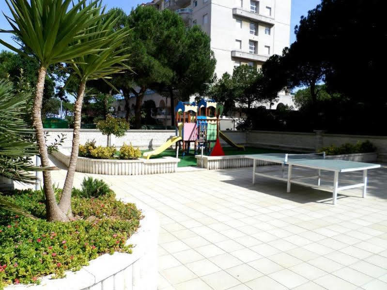 Hotel Blaucel Blanes Dış mekan fotoğraf